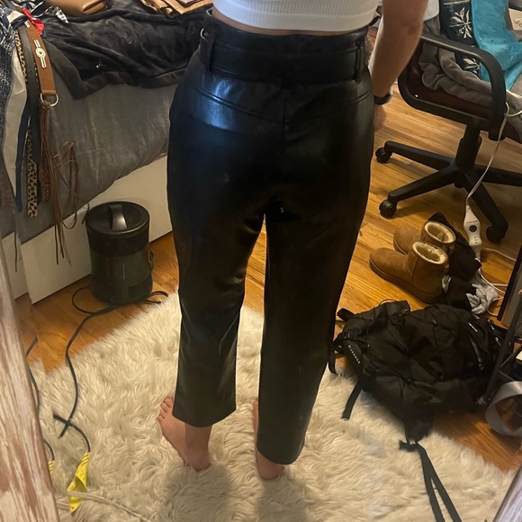 ARITZIA Wilfred High-Tied Leather Pants Paper-bag style size 8 - Picture 3 of 8